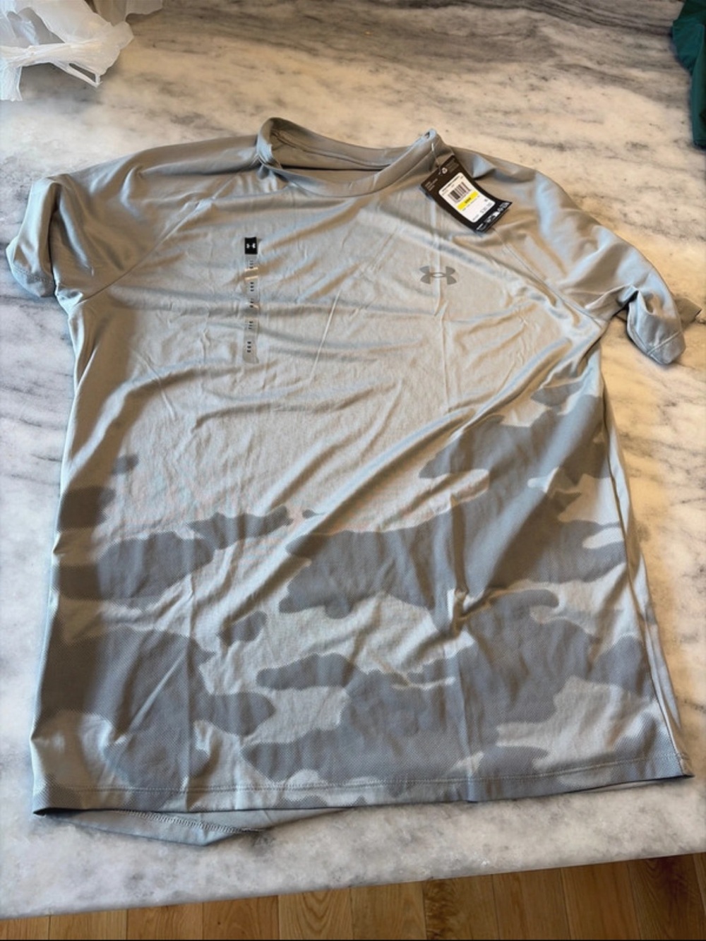Under Armour Men’s Light Gray Camo HeatGear Short Sleeve Tee
